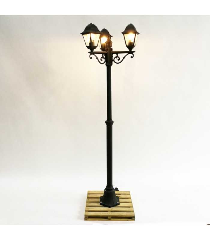 Lampadaire extérieur parisien à louer