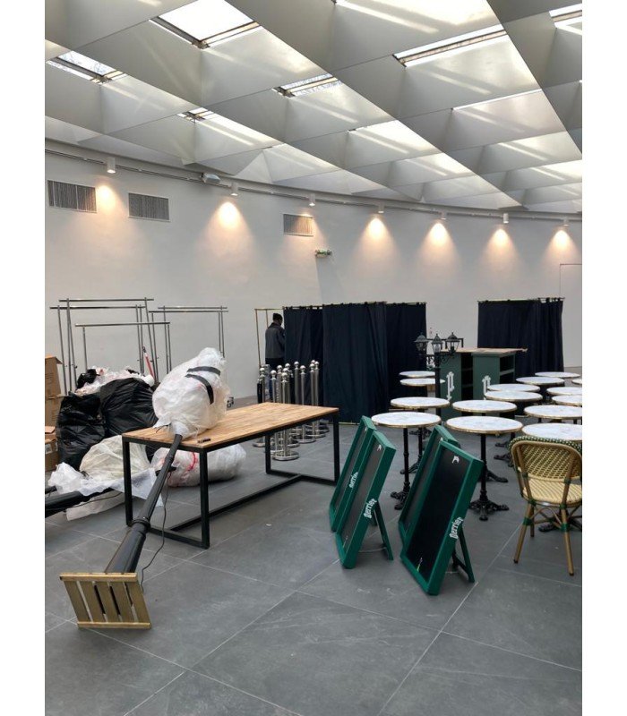 Fitting room for rent W 80 x H 180