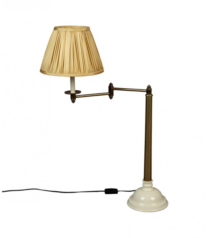 Vintage-inspired table lamp