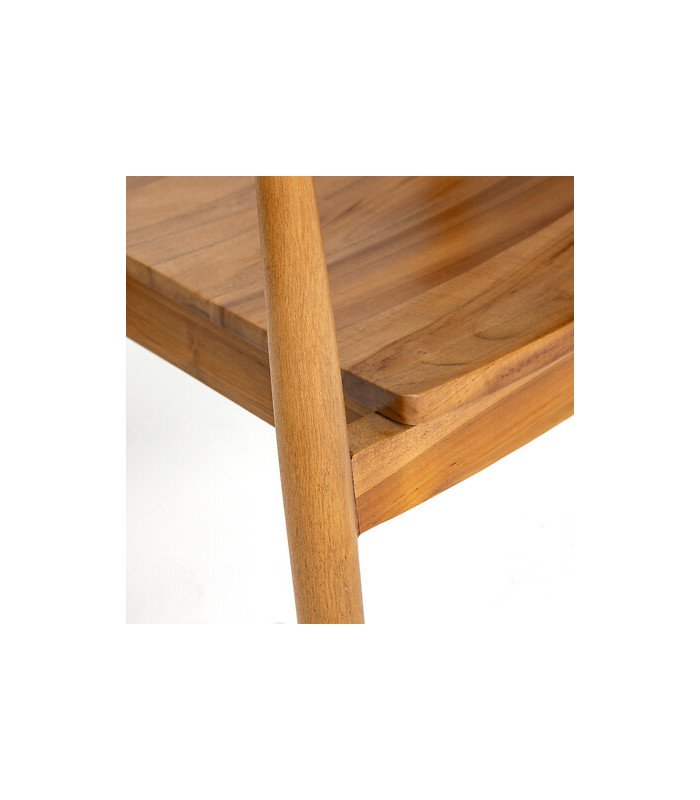 Zoom sur l’assemblage entre l’assise et le pied du fauteuil en teck, détail de finition bois