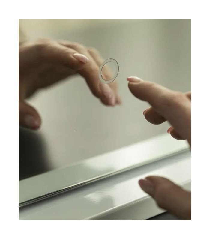 Bouton tactile rond en bas du miroir maquillage LED sans contour pour allumer et régler la lumière, location 126 Events