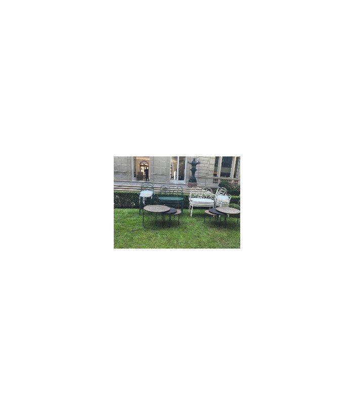 mobilier en fer forgé à louer Paris France
