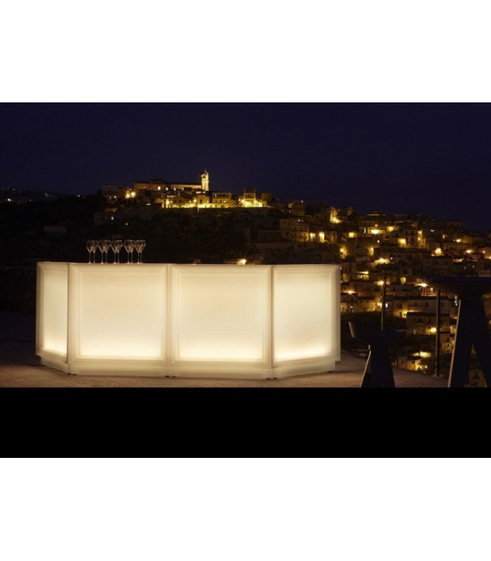 Double bar lumineux modulable DUBLIN installé sur un rooftop pour une réception