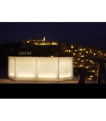 Double bar lumineux modulable DUBLIN installé sur un rooftop pour une réception