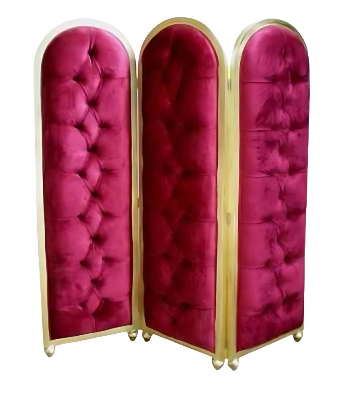 Red velvet folding screen, 3 panels unfolded on a white background
