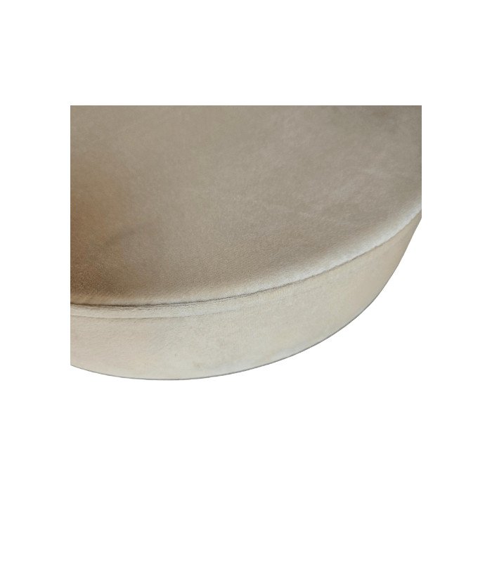 Zoom sur le coussin en velours beige du tabouret haut en métal noir