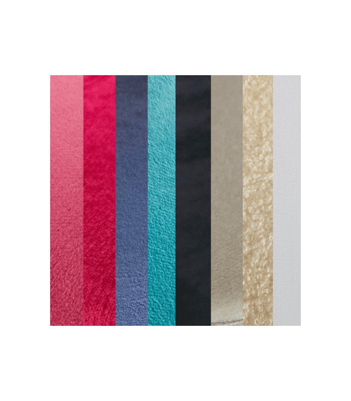 Plusieurs coloris de coussins en velours