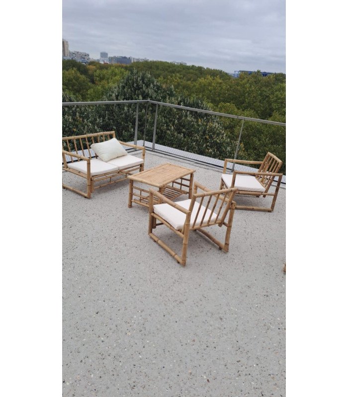 Location table basse rectangulaire en bamboo