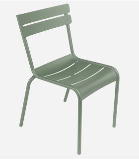 Chaise de jardin Luxembourg vert cactus en métal en location par 126 Events