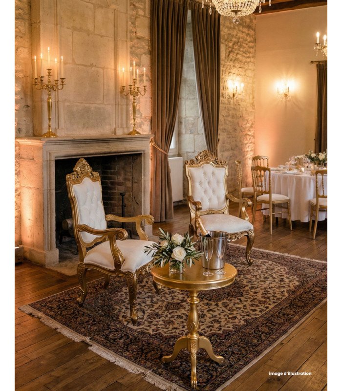 photo d'illustration du Pack Fauteuil Palais Royal doré et blanc en location par 126 Events