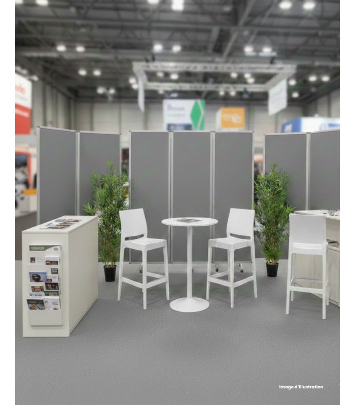 photo d'illustration du Pack Salon avec banque d'accueil blanche, mobilier en location par 126 Events