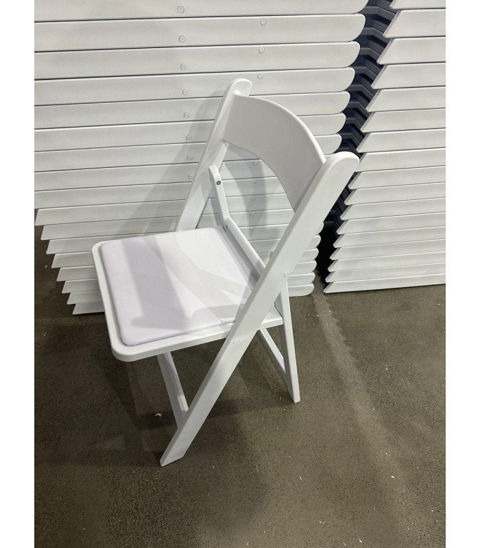 Chaise pliante blanche pour mariage wedding