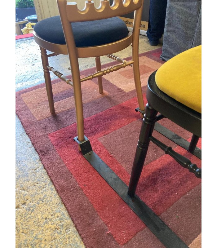 Universal inter-row spacer bar