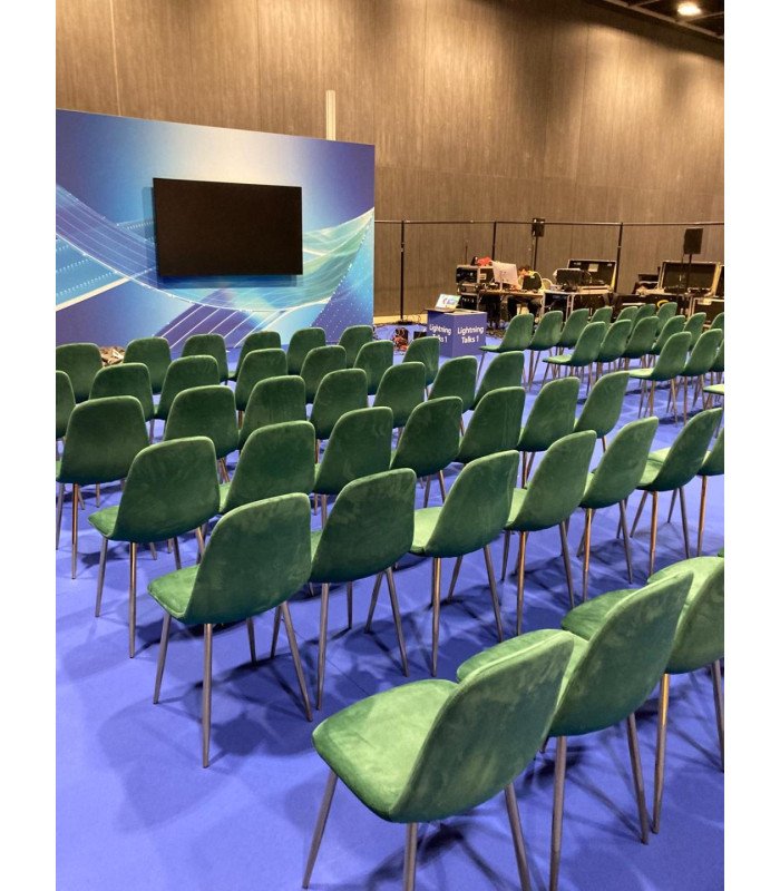 Scandinavian-style chair in green velvet