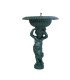 Fontaine d’Angelot vert anglais à louer H 107 cm sur fond blanc