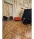 Fauteuil noir velours pieds dorés Erika