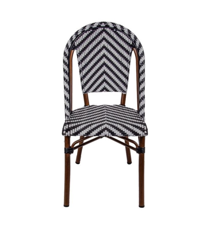 Chaise en rotin noir et blanc terrasse parisienne location