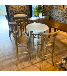 Chaise haute et tabouret haut